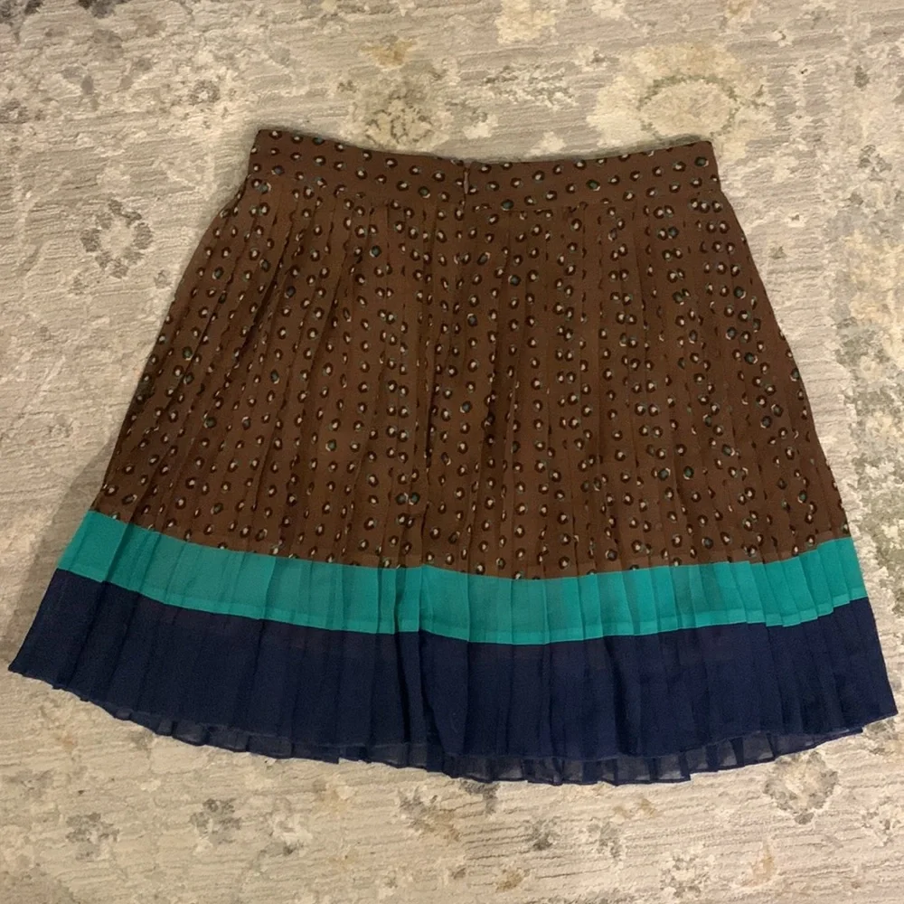 Forever 21 colour block printed pleated mini skirt sizes medium - Picture 3 of 6